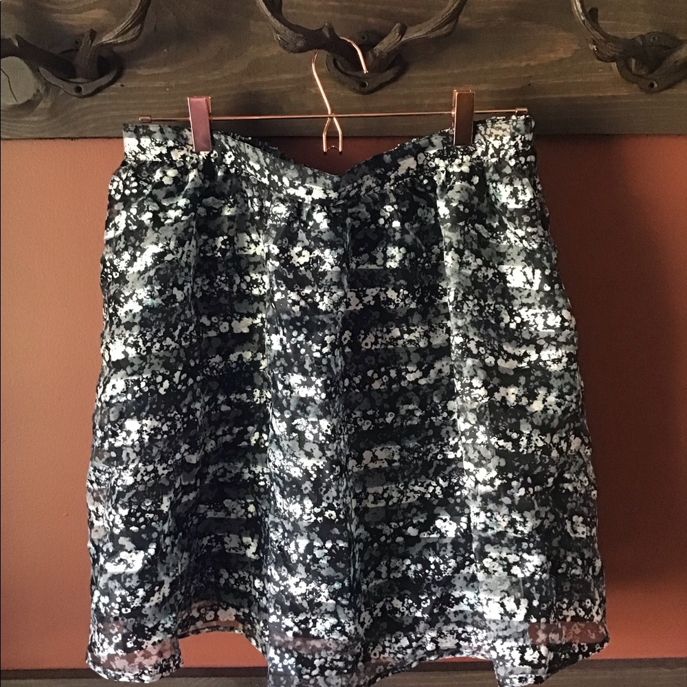 Women’s Xhilaration Skirt with Pockets Xl
